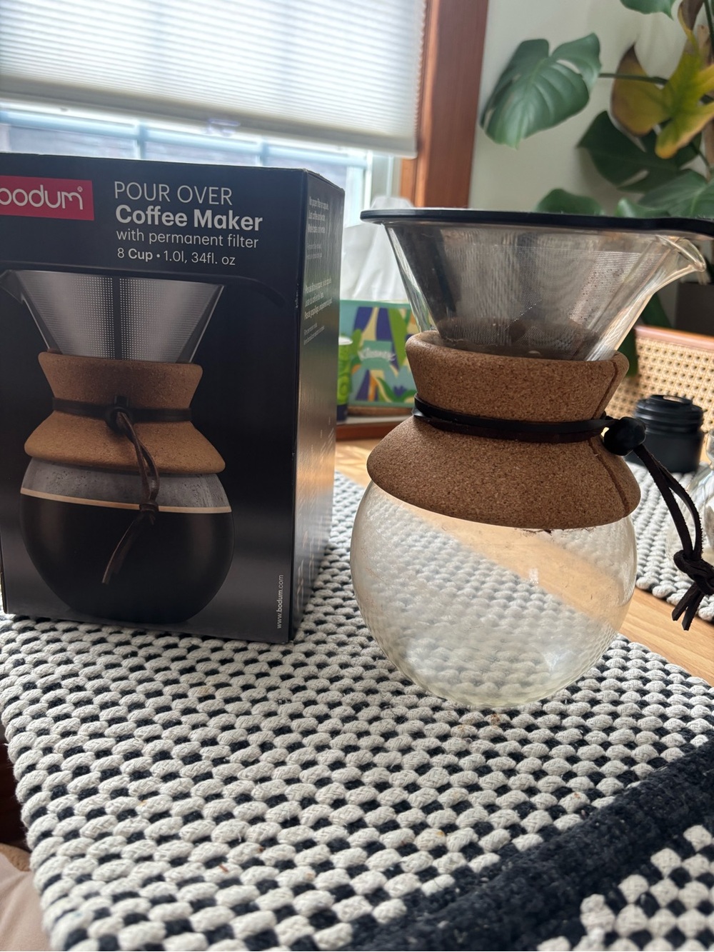 Bodum pour over coffee maker